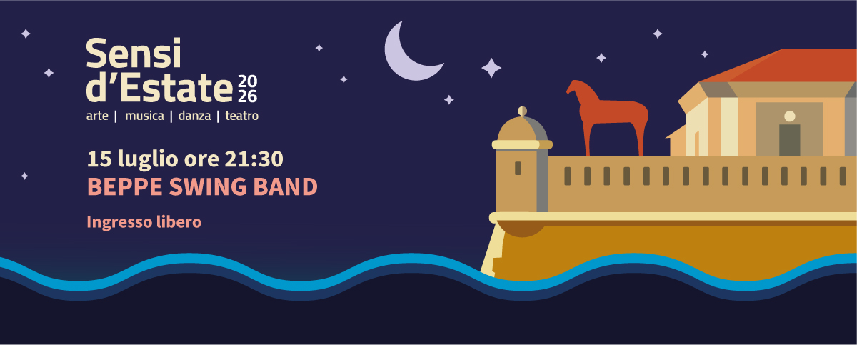 Locandina della rassegna "Sensi d'Estate 2026" del Museo Omero. Su uno sfondo blu notte con stelle e una luna crescente, a destra è illustrata la Mole Vanvitelliana di Ancona affacciata sul mare, con il cavallo rosso sul tetto. In primo piano onde stilizzate azzurre. A sinistra si legge: "Sensi d'Estate 2026 – arte | musica | danza | teatro". Sotto: "15 luglio ore 21:30 – Beppe Swing Band". In basso: "Ingresso libero".